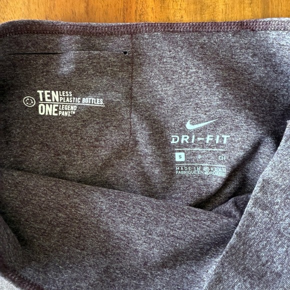 Nike Women's Purple Dri-Fit Leggings Size S - Picture 3 of 4